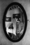 James in mirror, El Rito